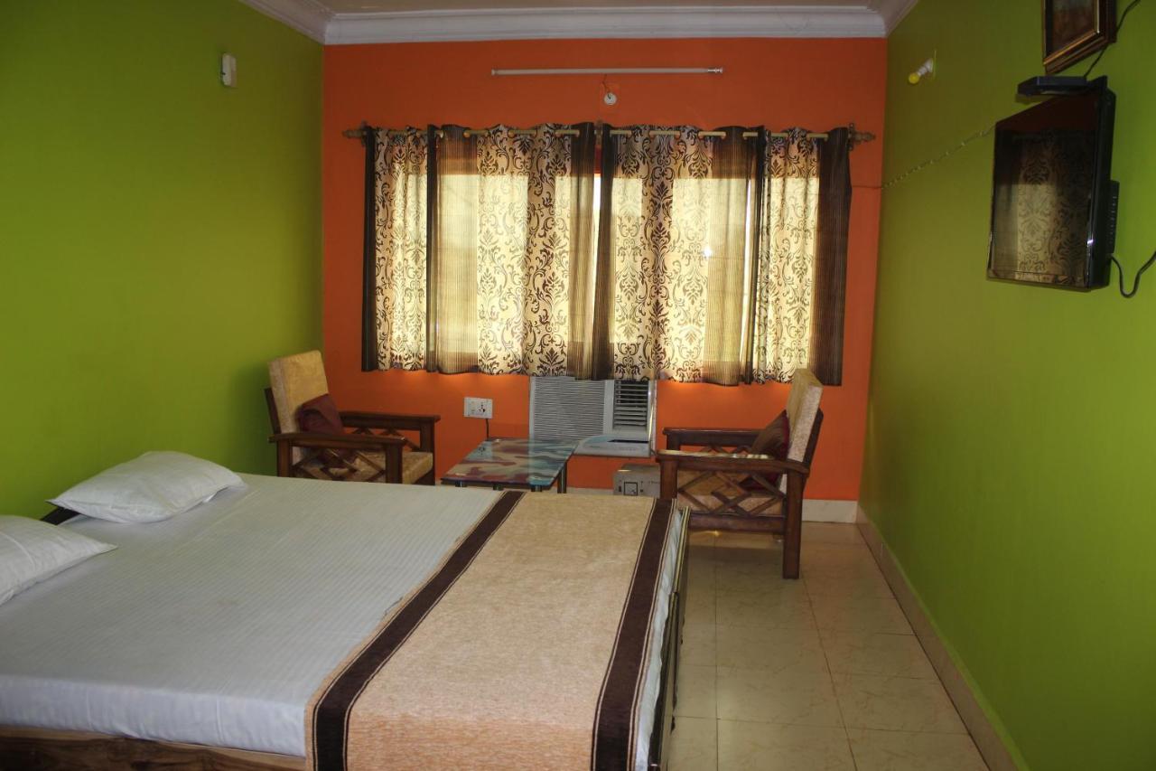 Hotel Lake Queen Rambha Buitenkant foto